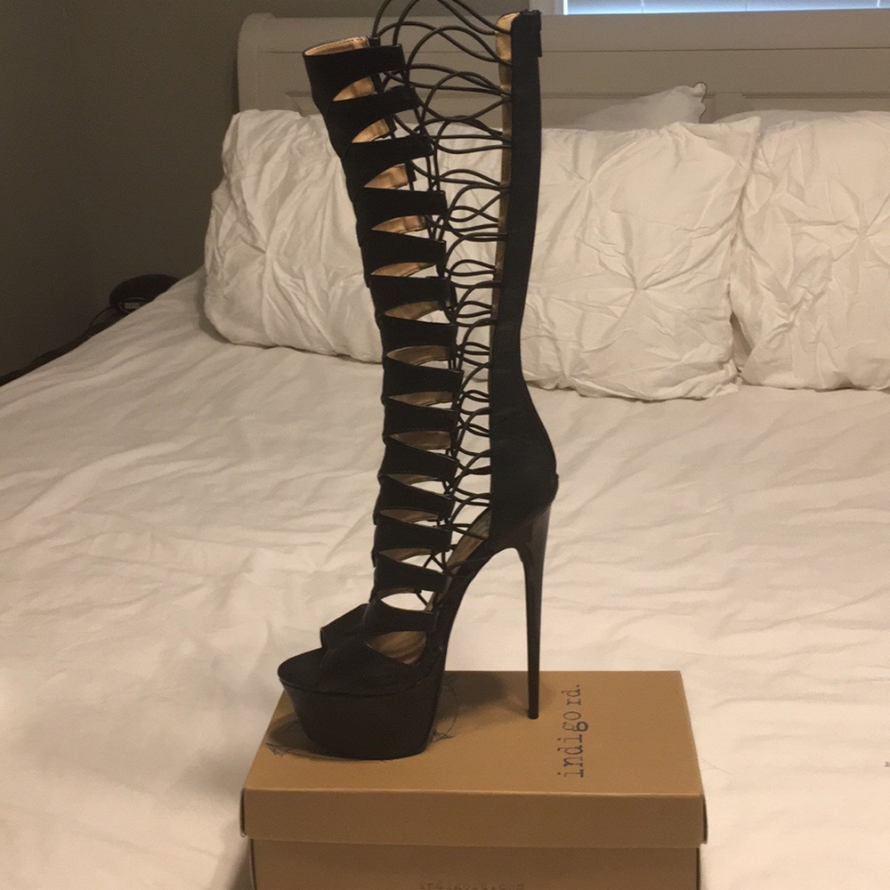 Gladiators CREAM NOT BLACK AVAILABLE